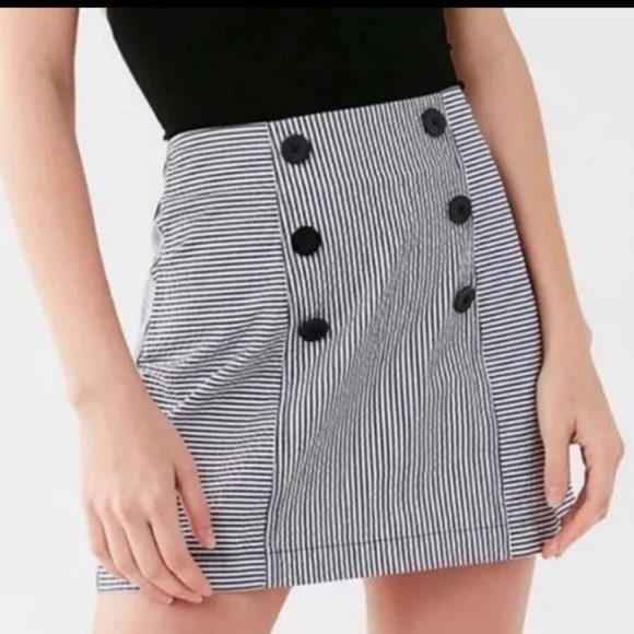 Urban Outfitters skirt. Size Small-P - Picture 1 of 7